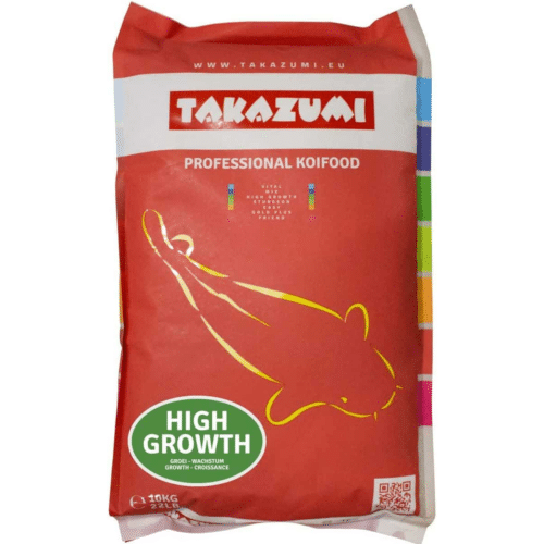 Takazumi High Growth floating koi pellets for rapid growth and development